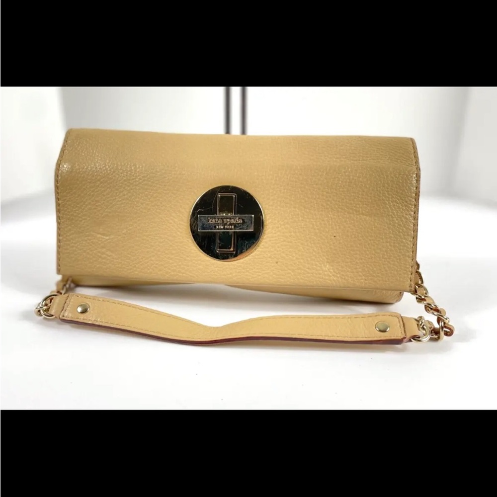 Kate Spade Holly Bexley Beige Pebbled Leather Turn Lock Chain Strap Clutch Bag